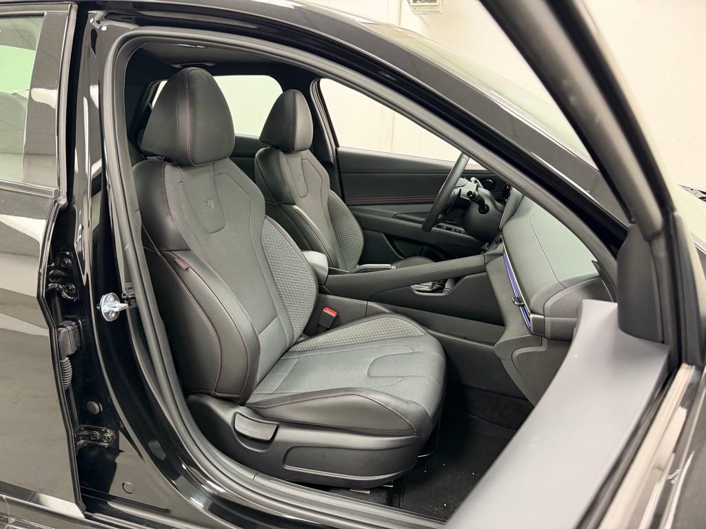 Used 2025 Hyundai Elantra N Line image 9