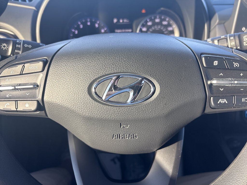 Used 2023 Hyundai Kona SEL AWD/4WD image 16