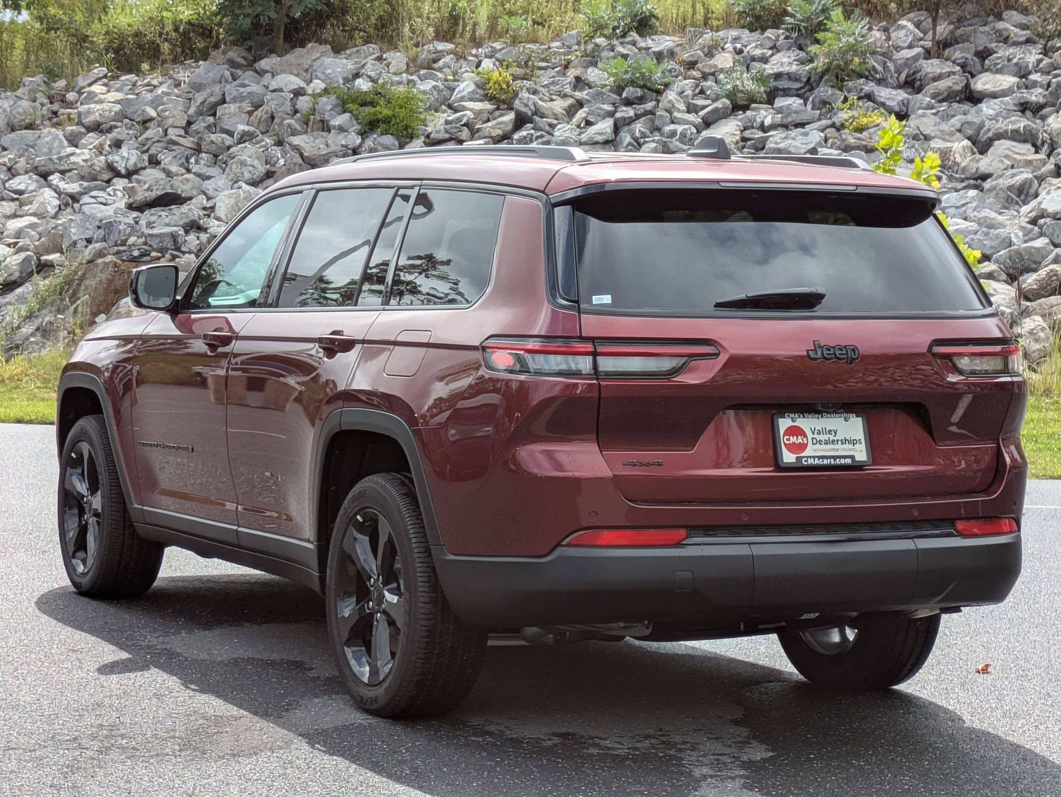 New 2025 Jeep Grand Cherokee L Altitude image 7
