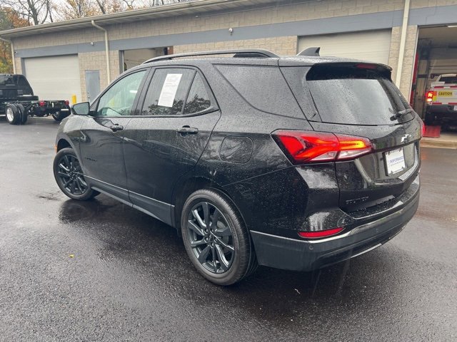 Used 2023 Chevrolet Equinox RS image 4