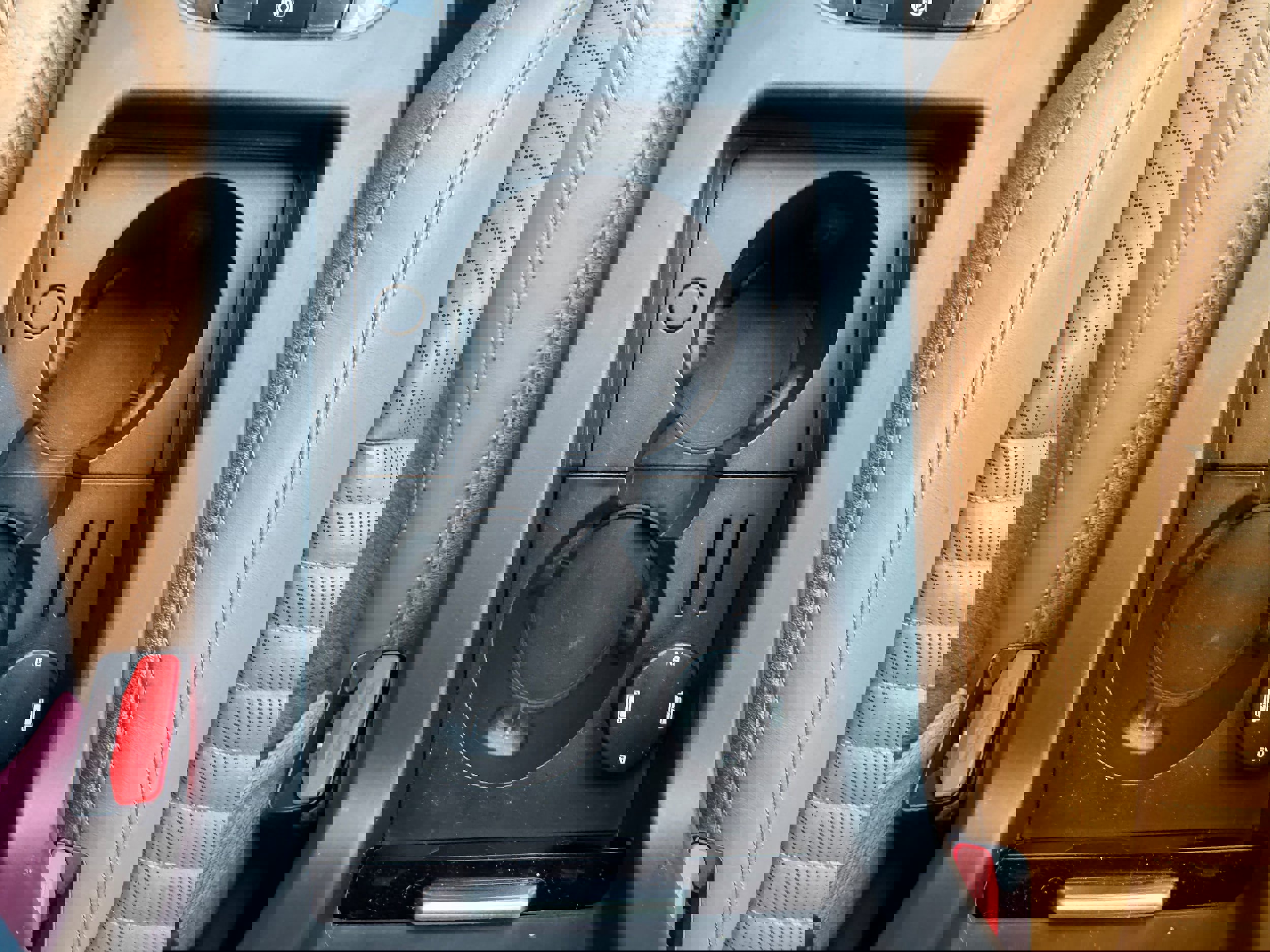 Used 2019 Land Rover Discovery Sport HSE Luxury image 22