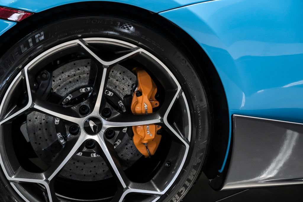 Used 2019 McLaren 600LT RWD image 46