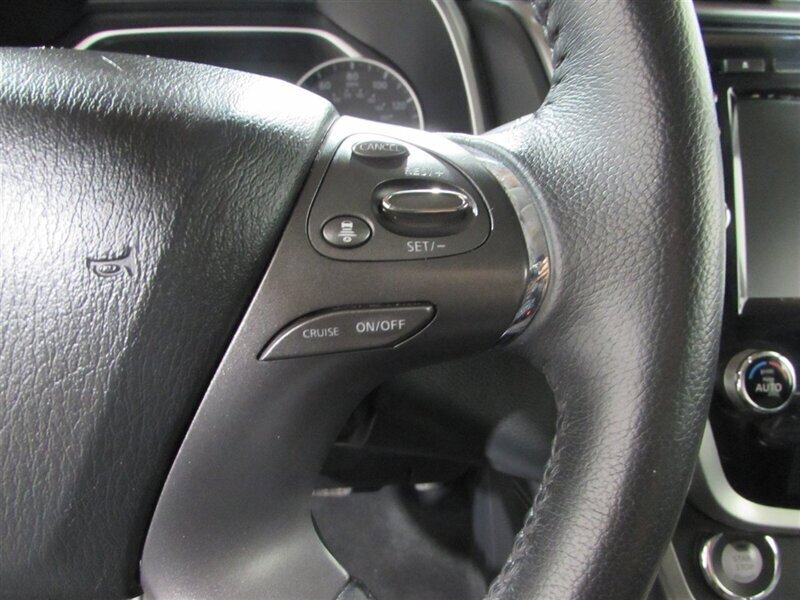 Used 2023 Nissan Murano SV image 50