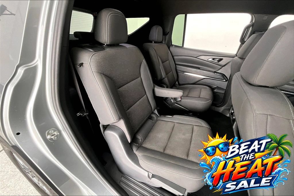 Used 2024 Chevrolet Traverse LT FWD image 32