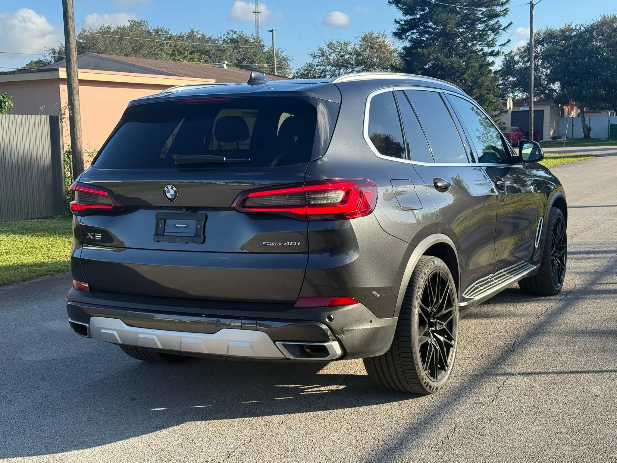 Used 2022 BMW X5 sDrive40i w/ Parking Assistance Package RWD image 4