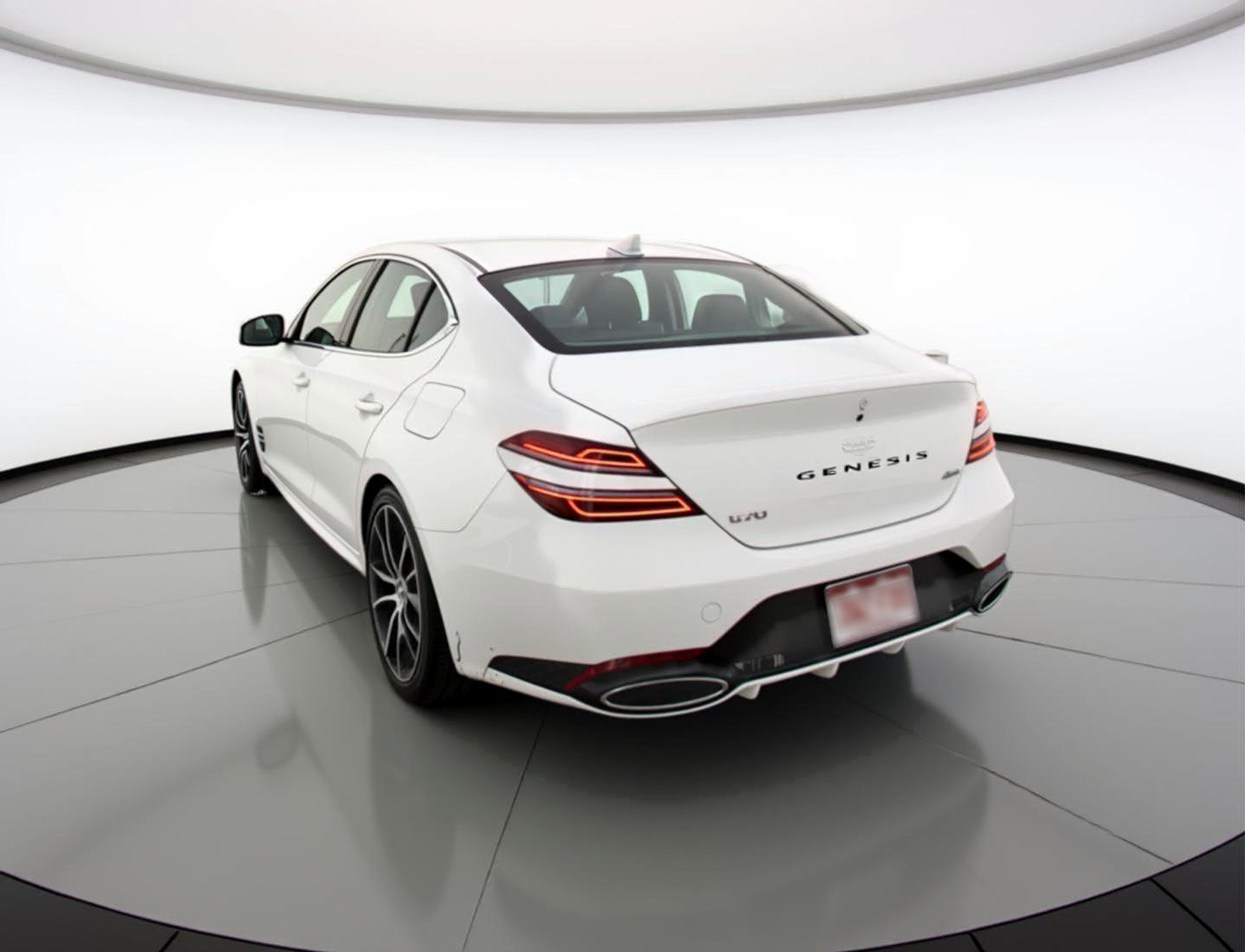 Used 2025 Genesis G70 2.5T AWD/4WD image 6