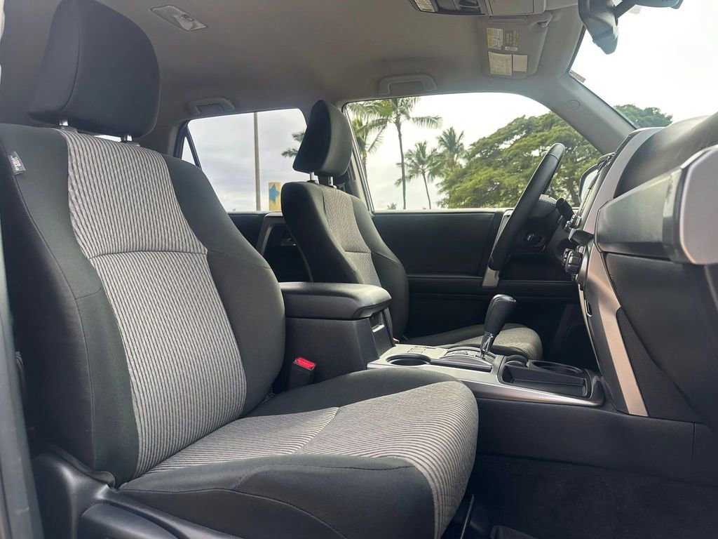 Used 2021 Toyota 4Runner SR5 image 9