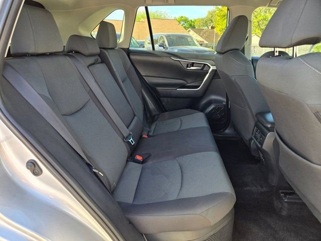 Used 2025 Toyota RAV4 XLE image 26