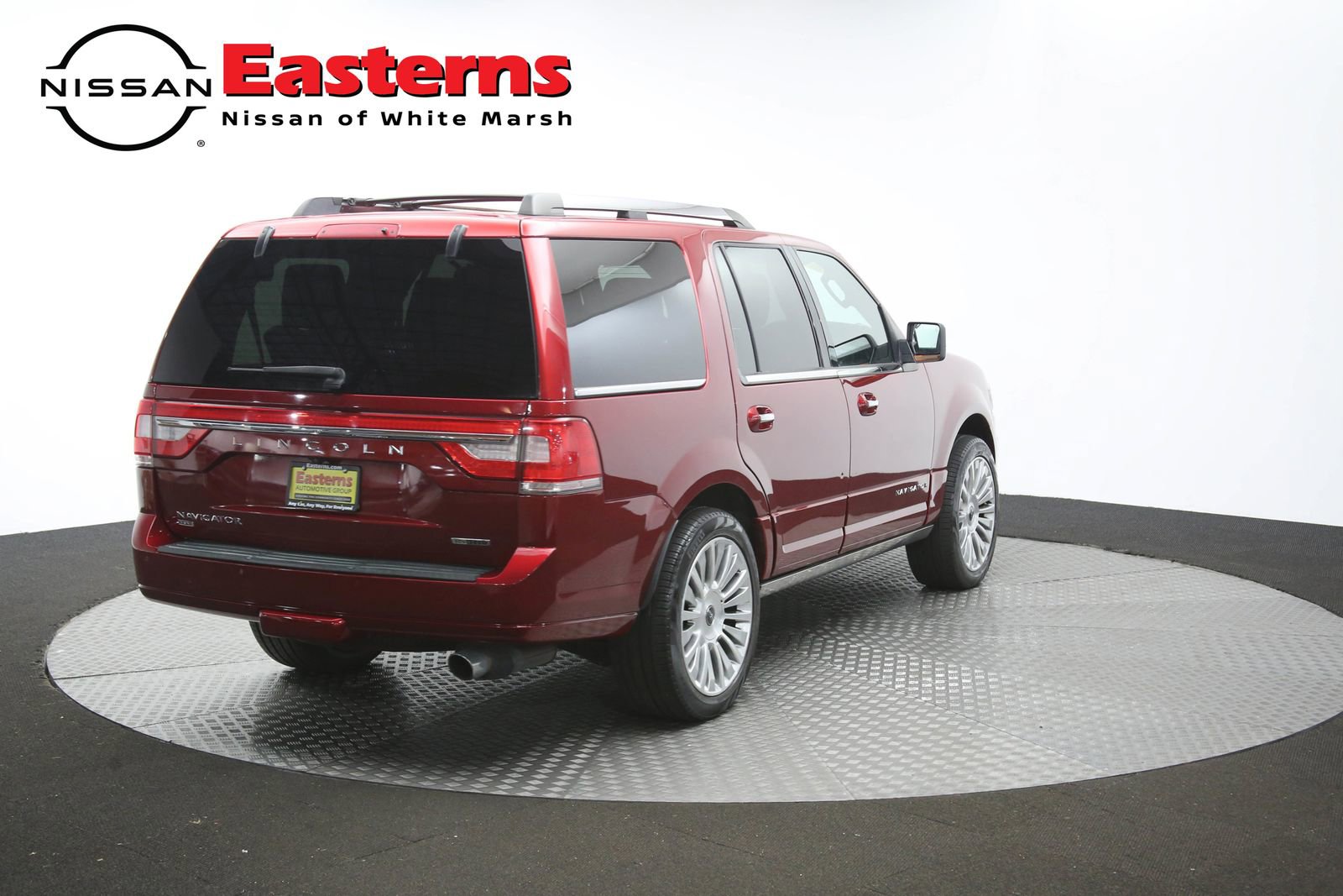 Used 2016 Lincoln Navigator Reserve AWD/4WD image 43
