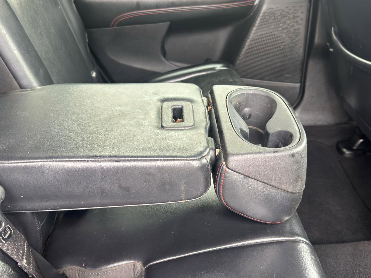 Used 2012 Dodge Journey R/T w/ Flexible Seating Group image 37