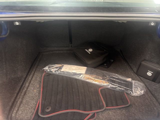 Used 2024 Volkswagen Jetta GLI Autobahn image 11