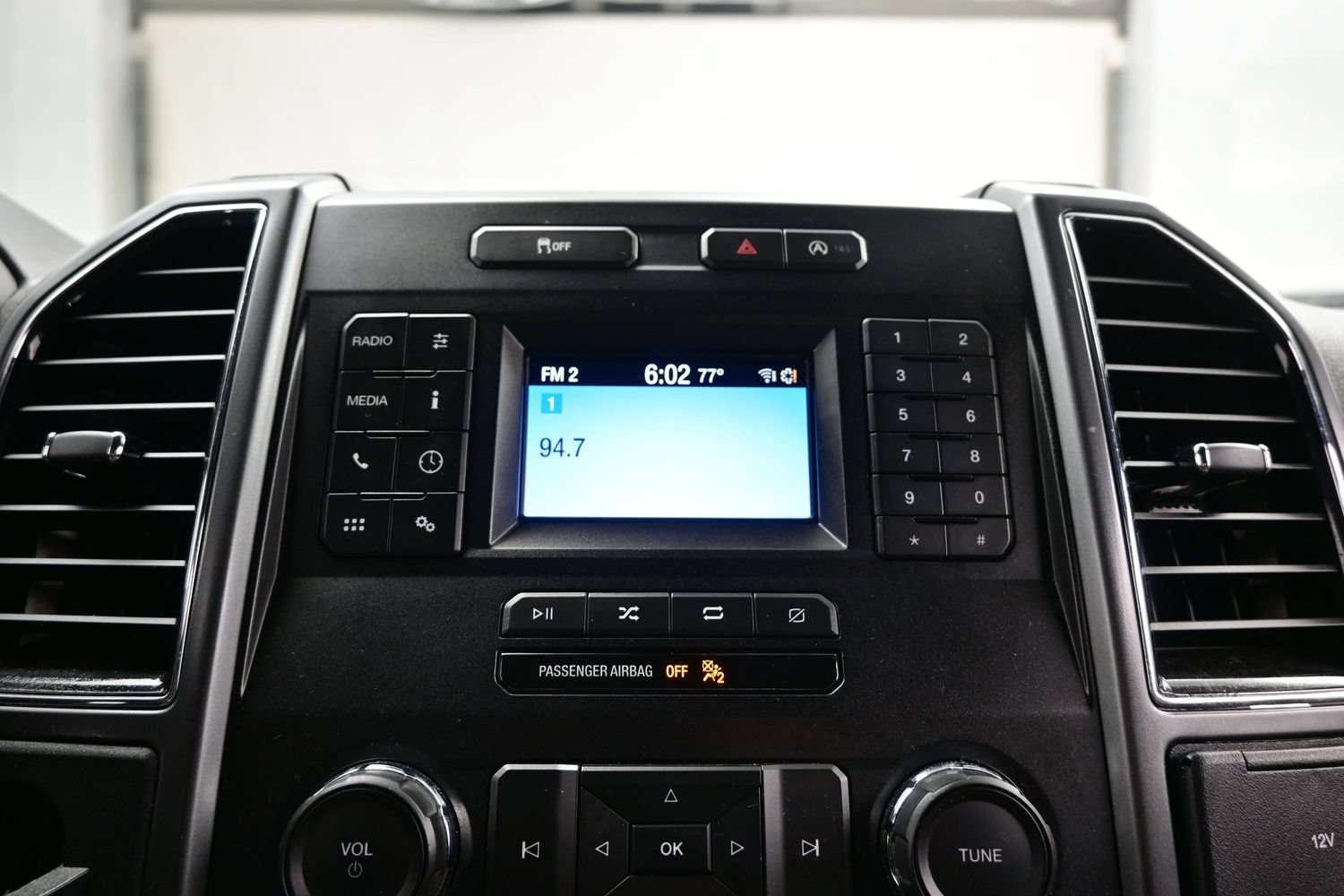 Used 2018 Ford F150 XLT RWD image 17