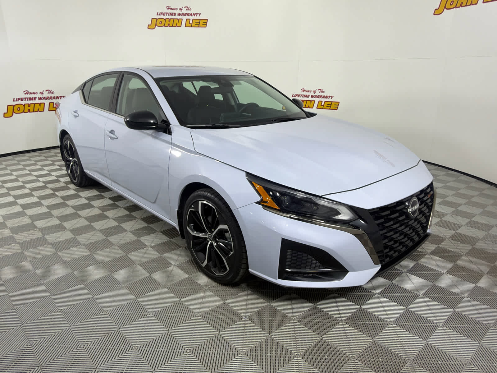 Certified 2023 Nissan Altima 2.5 SR FWD image 7