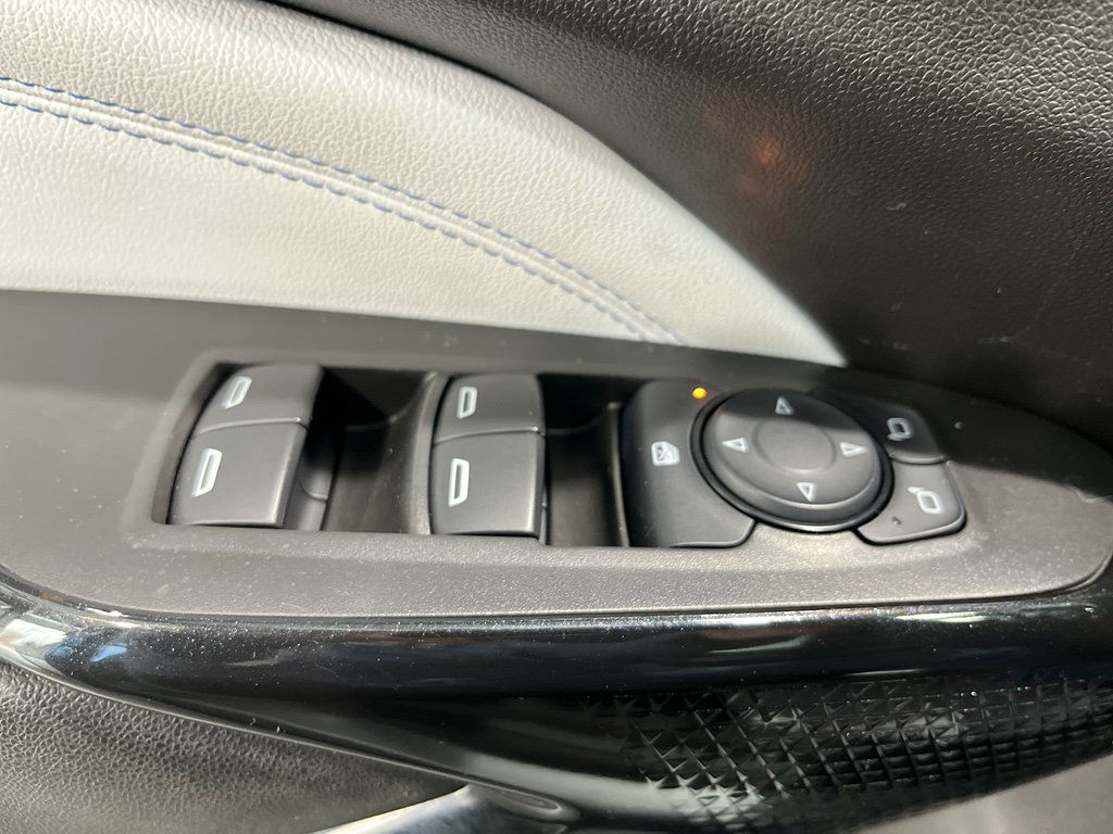 Used 2025 Chevrolet Trax LT w/ Driver Confidence Package FWD image 27