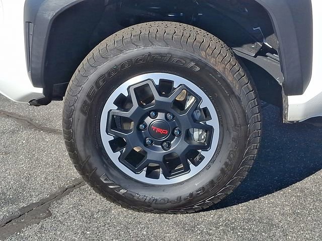 Used 2024 Toyota Tacoma TRD Off-Road AWD/4WD image 8