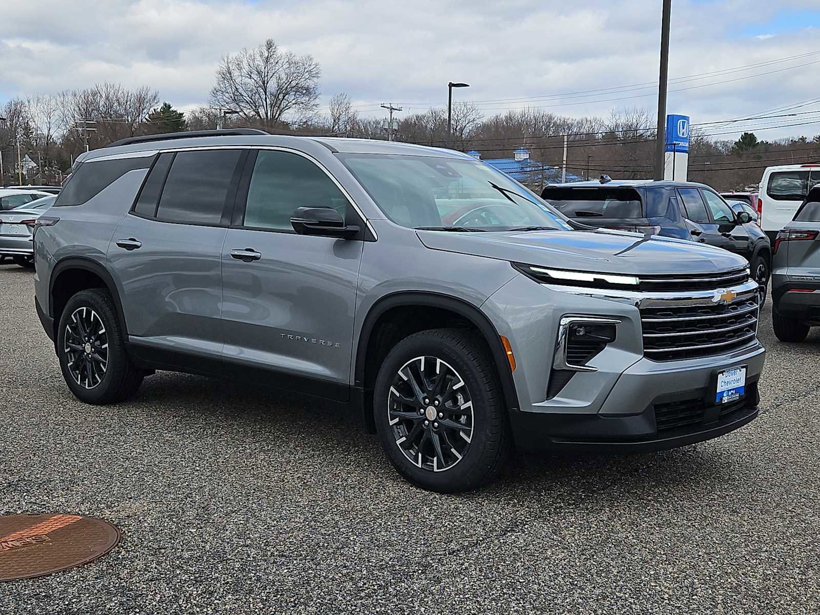 New 2026 Chevrolet Traverse LT w/ Sun and Wheel Package AWD/4WD video 2