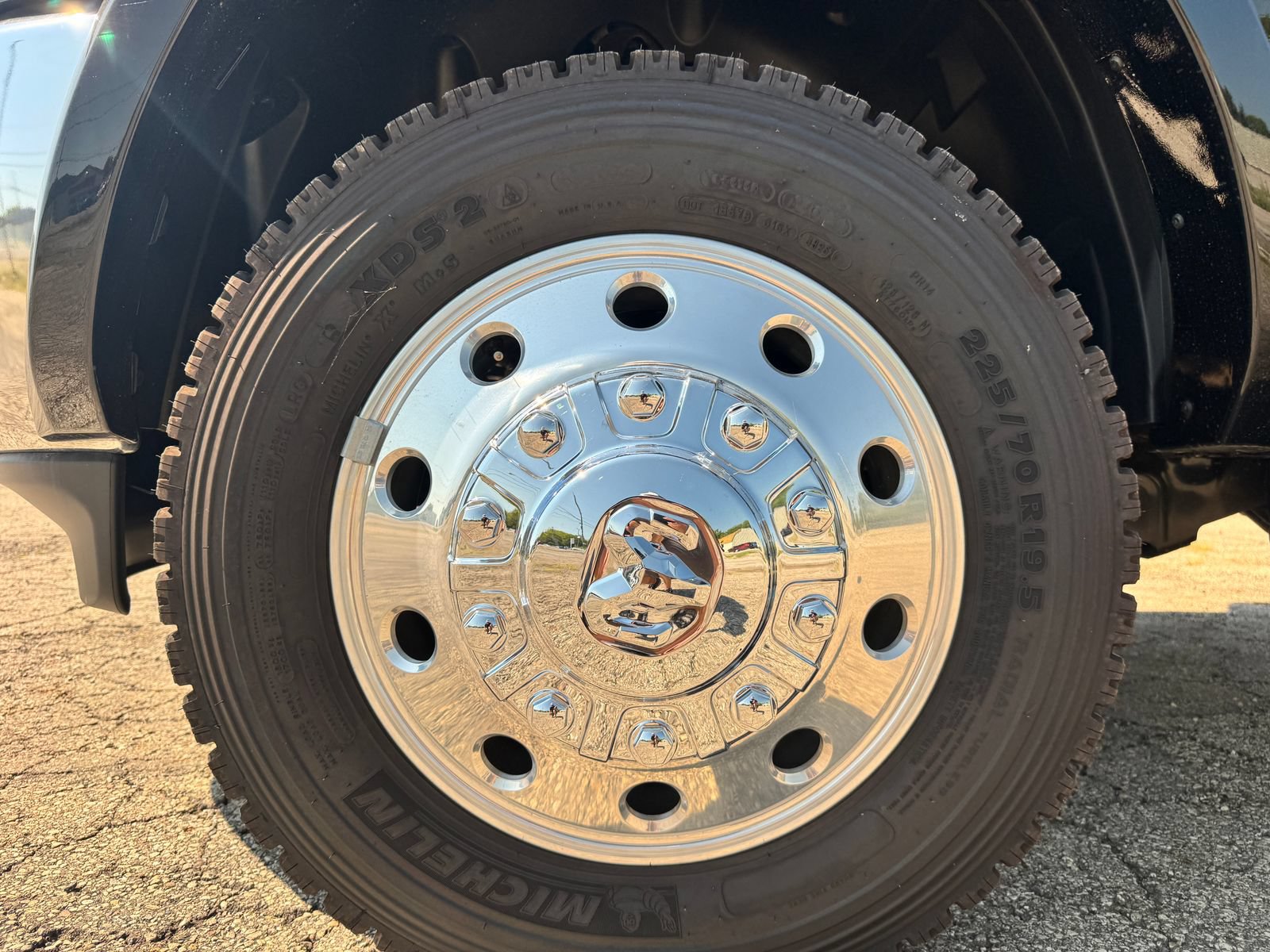 New 2026 RAM 5500 4x4 Regular Cab image 27