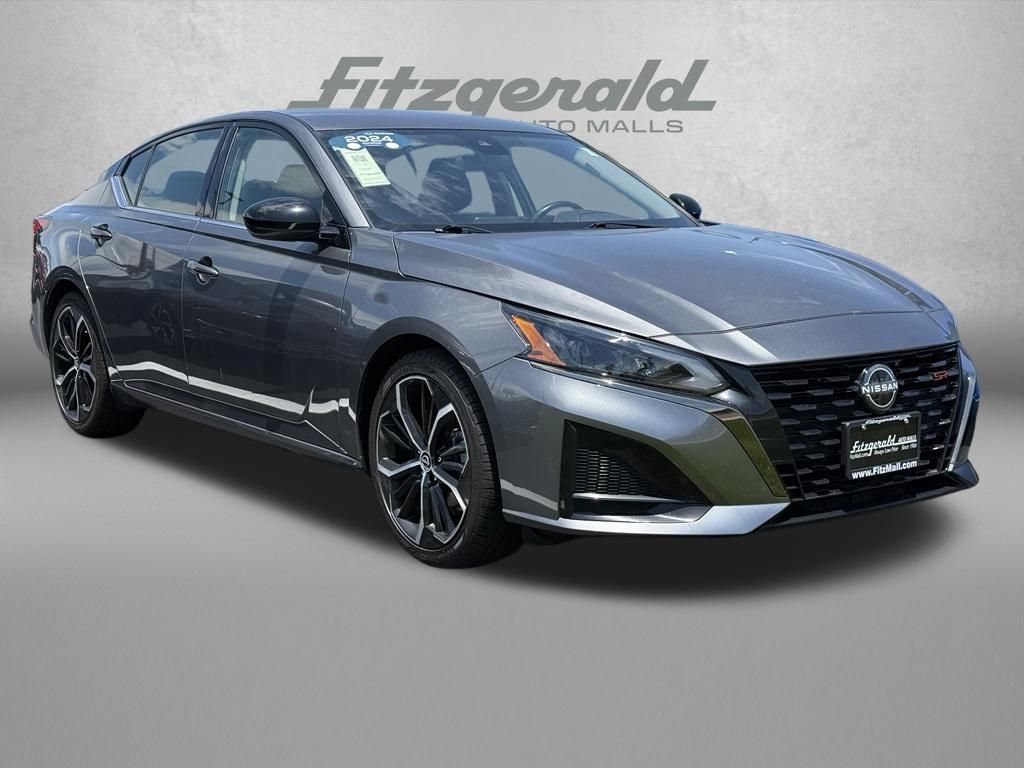 Used 2024 Nissan Altima 2.5 SR FWD image 1