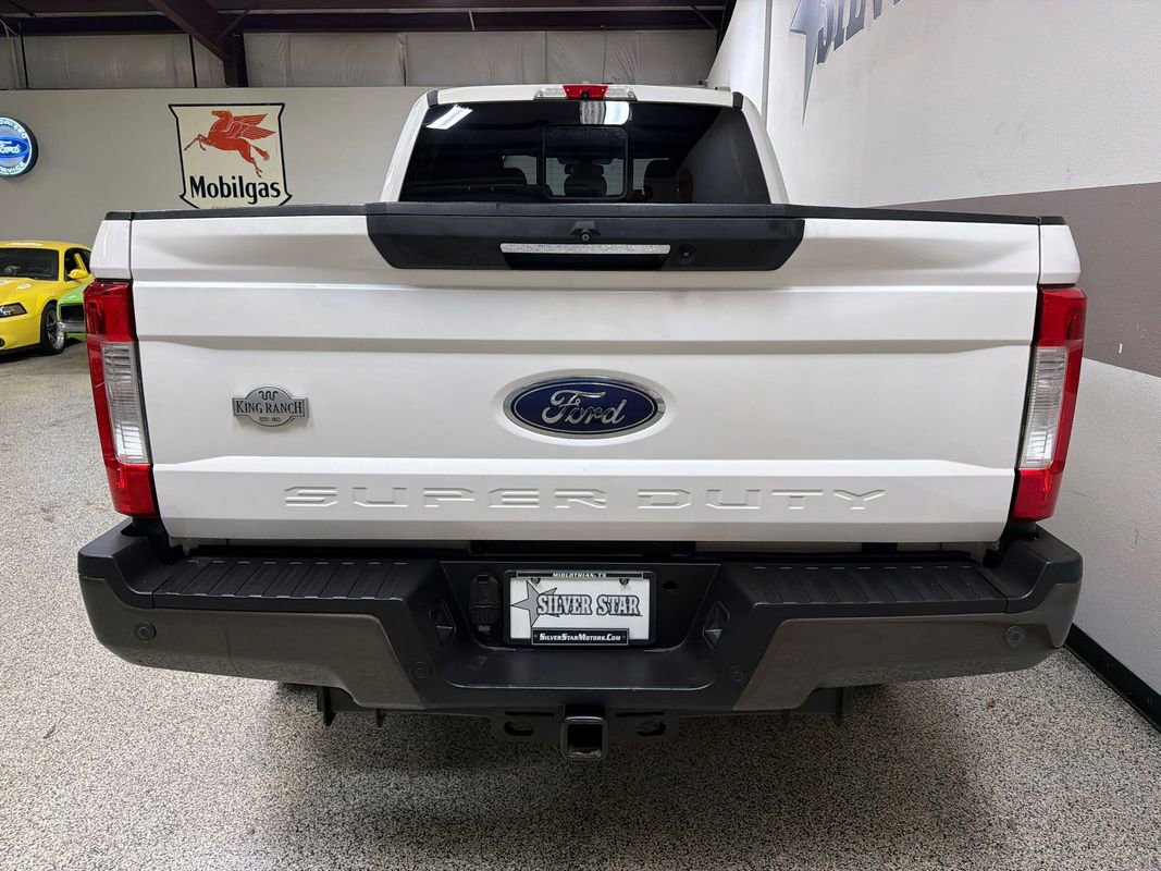 Used 2017 Ford F250 King Ranch w/ FX4 Off-Road Package AWD/4WD image 8