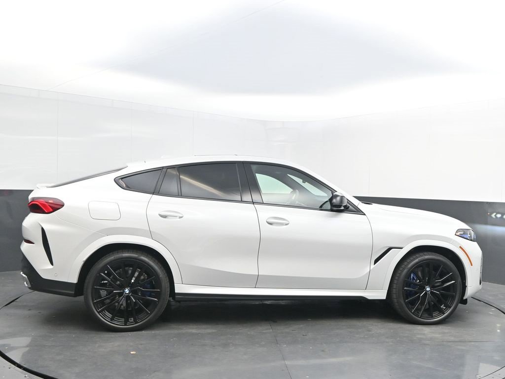 New 2026 BMW X6 M60i image 8