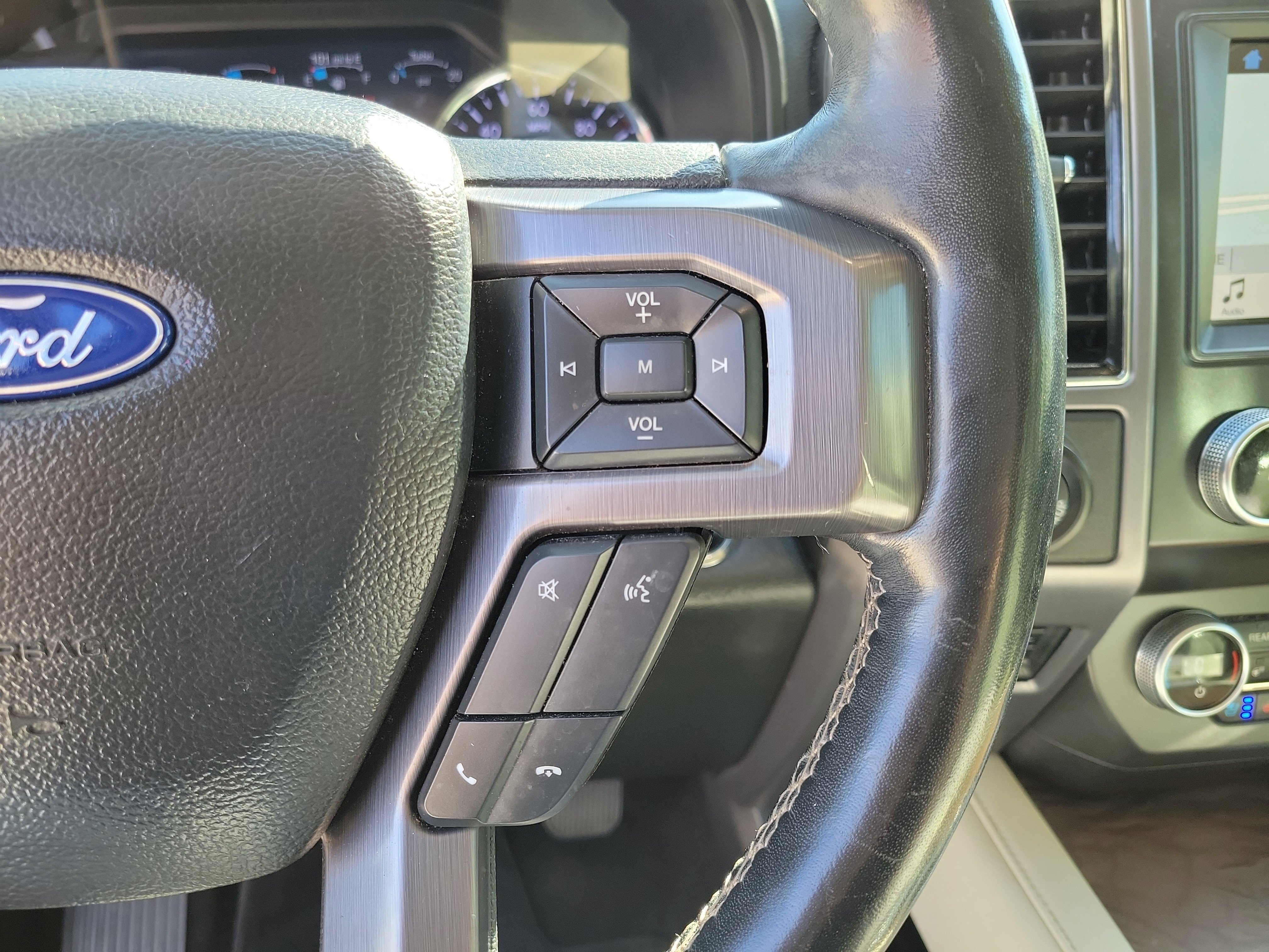 Used 2019 Ford Expedition Platinum RWD image 18