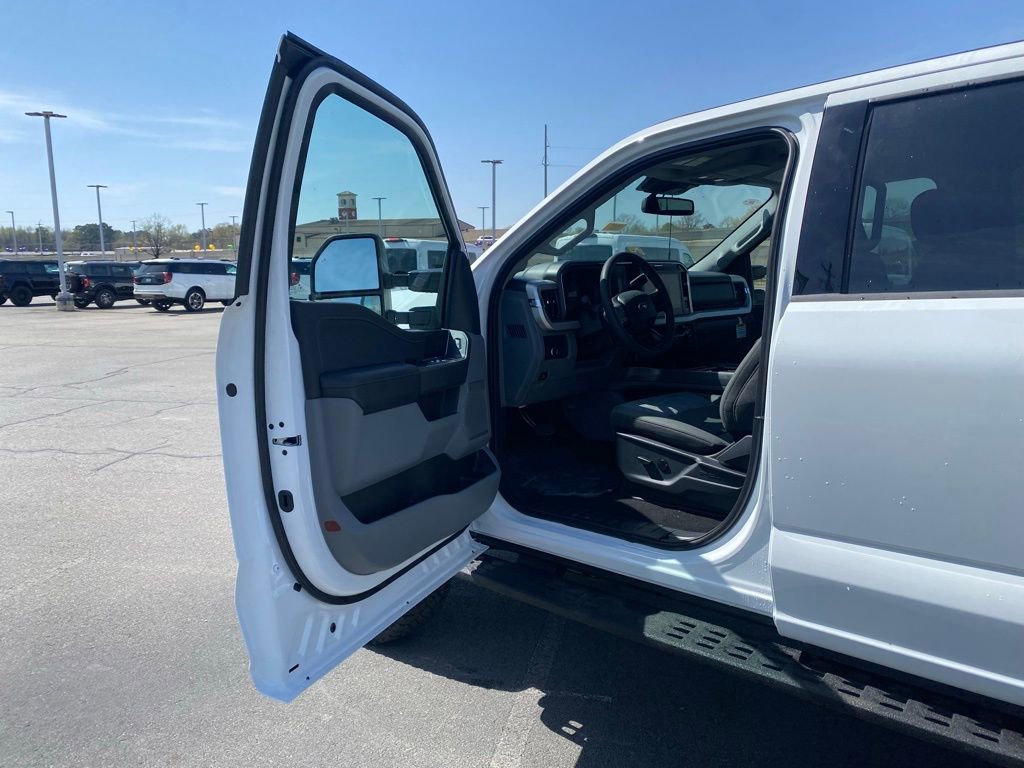 New 2026 Ford F250 XLT w/ XLT Premium Package image 11