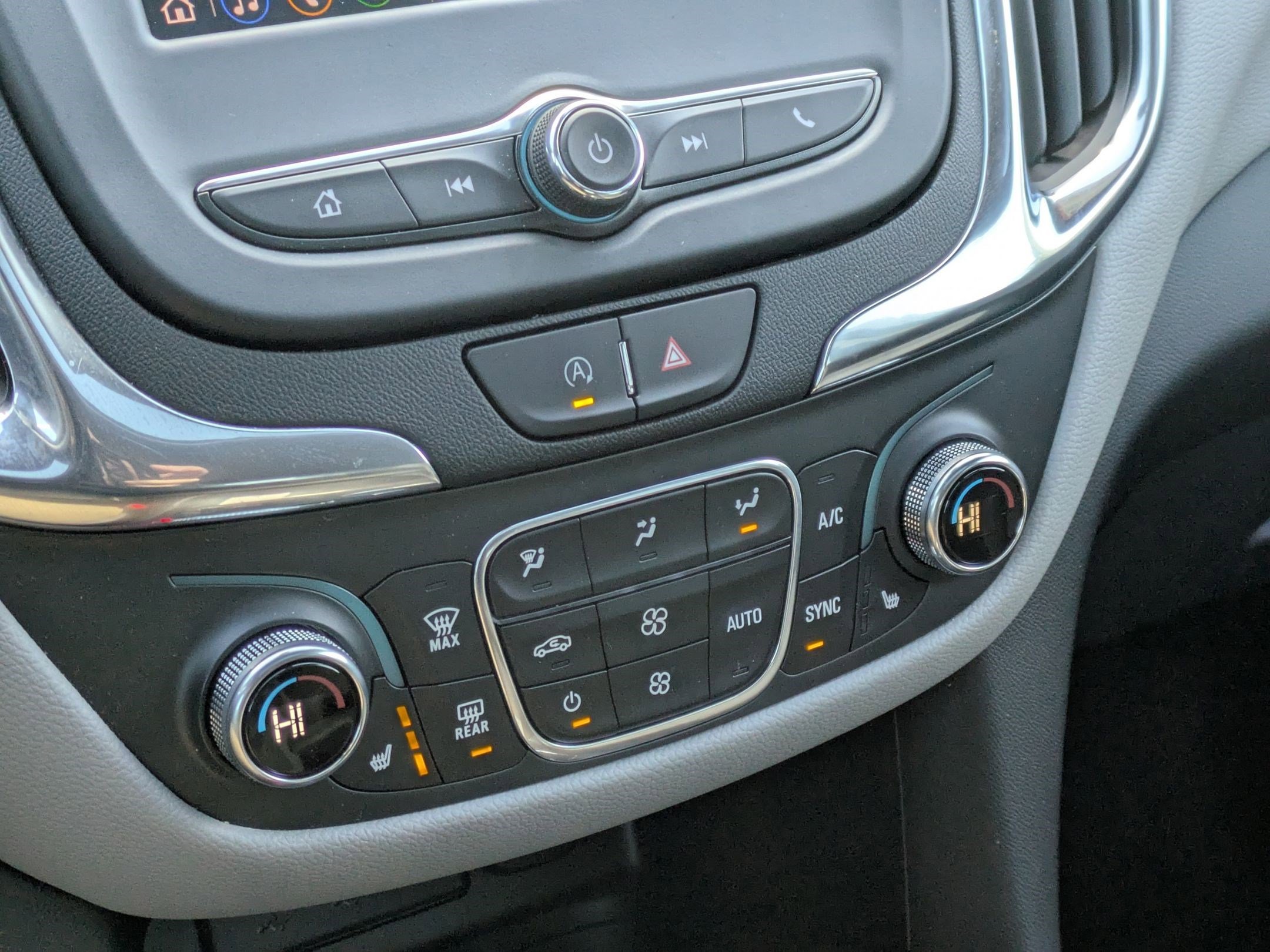 Used 2022 Chevrolet Equinox LT image 14