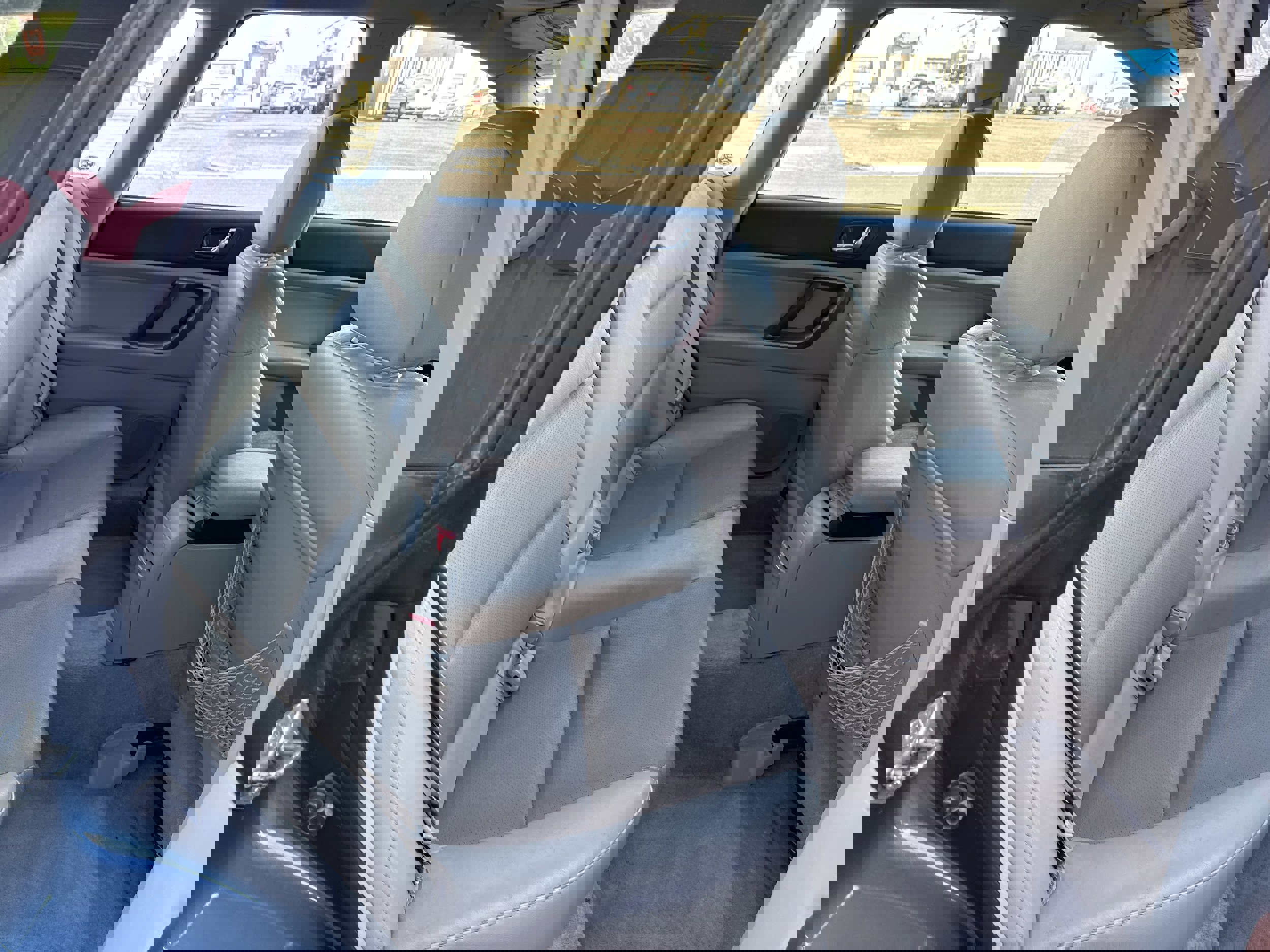 Used 2005 Subaru Outback 3.0R L.L. Bean image 5