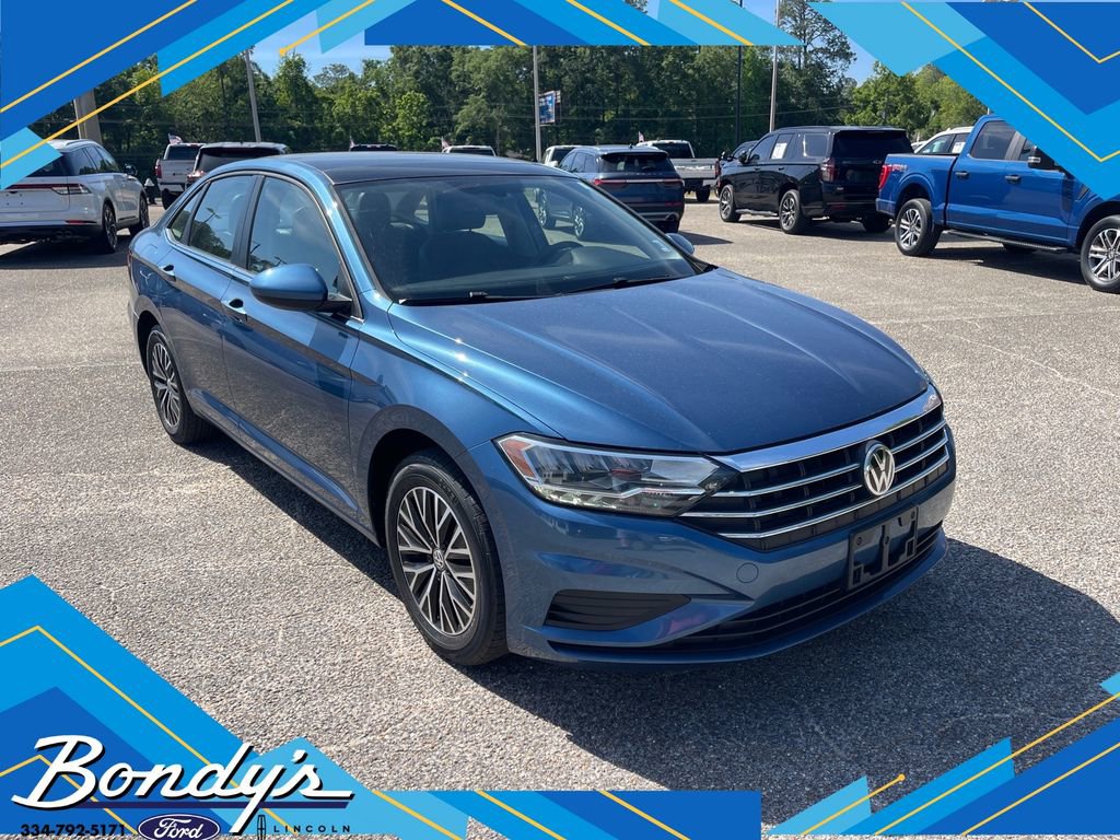 Used 2021 Volkswagen Jetta SE image 1