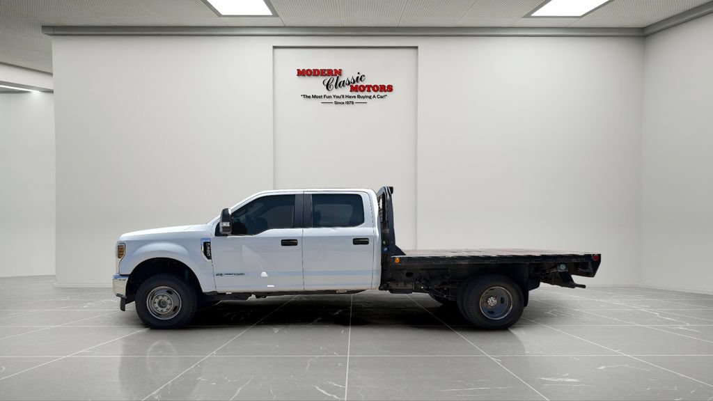 Used 2019 Ford F350 XL w/ Power Equipment Group AWD/4WD image 2
