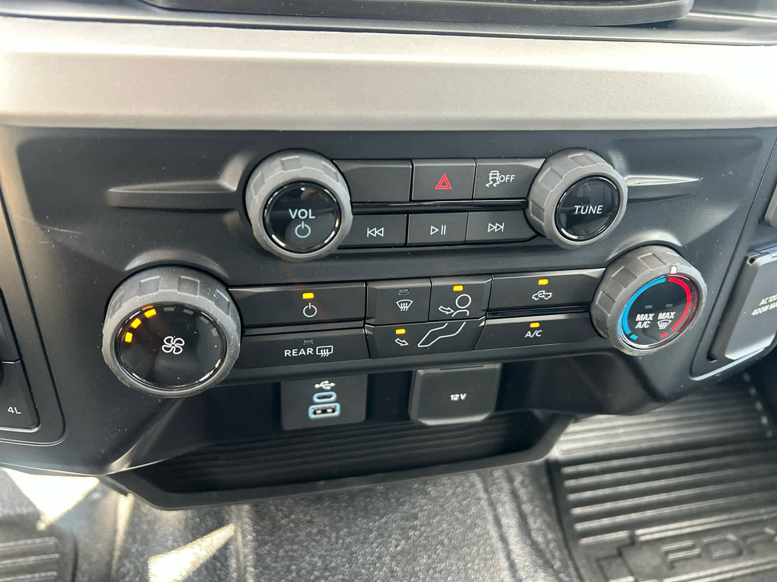 New 2026 Ford F550 XL w/ XL Chrome Package image 38