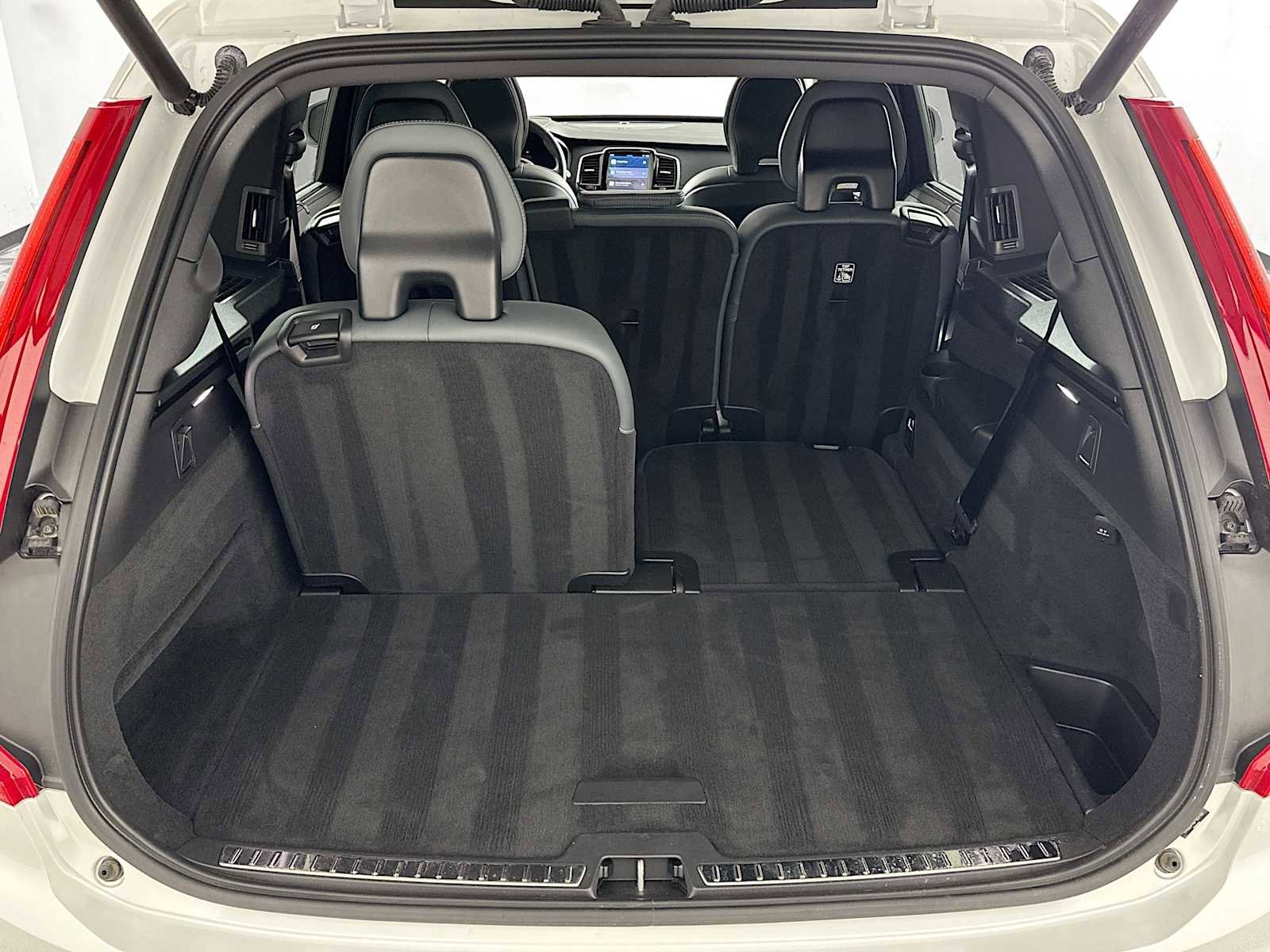 Certified 2023 Volvo XC90 B6 Ultimate image 25