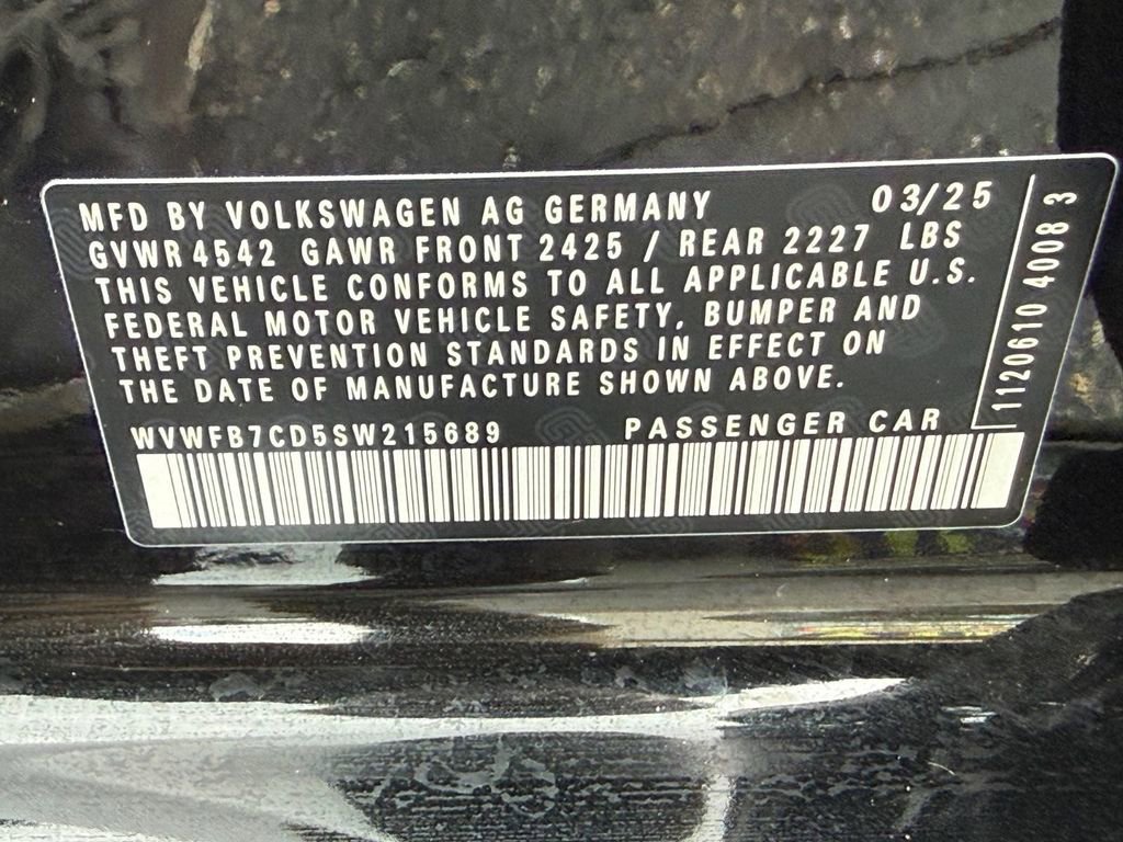 Certified 2025 Volkswagen Golf R Black Edition AWD/4WD image 23