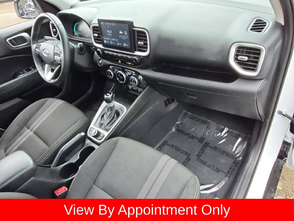 Used 2026 Hyundai Venue SEL FWD image 30