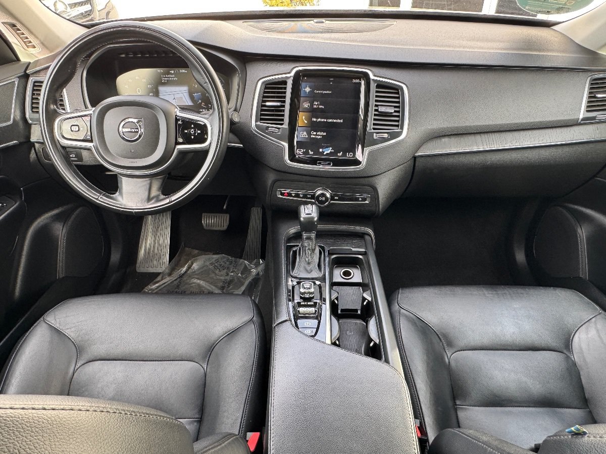 Used 2020 Volvo XC90 T5 Momentum w/ Protection Package Premier FWD image 23
