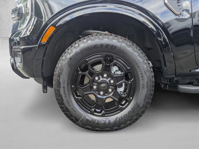 New 2025 Ford Ranger Lariat w/ FX4 Off-Road Package image 10