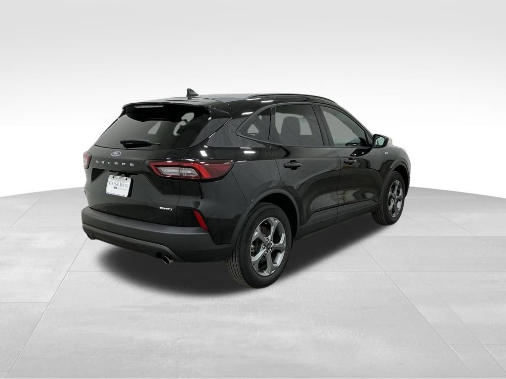 Used 2025 Ford Escape ST-Line image 4