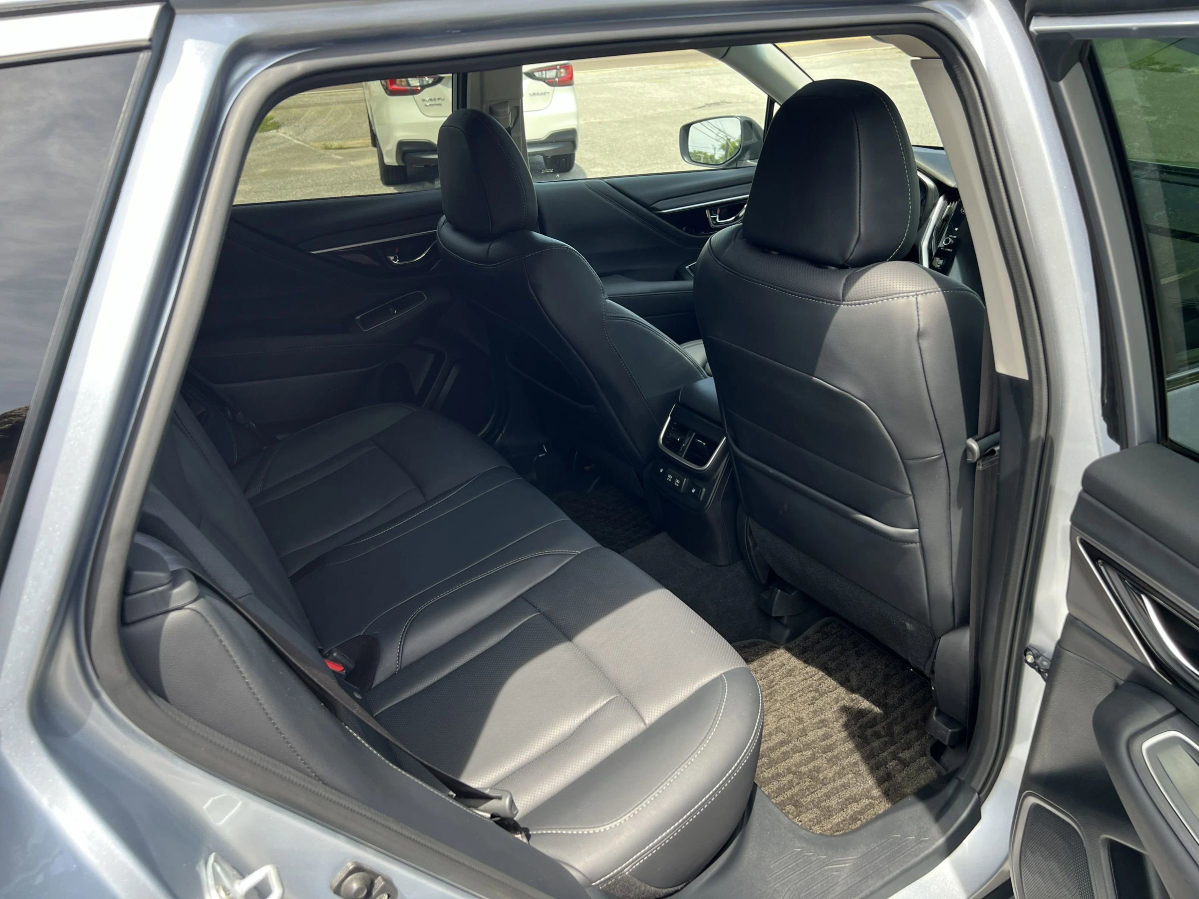 Used 2022 Subaru Outback Limited XT AWD/4WD image 16