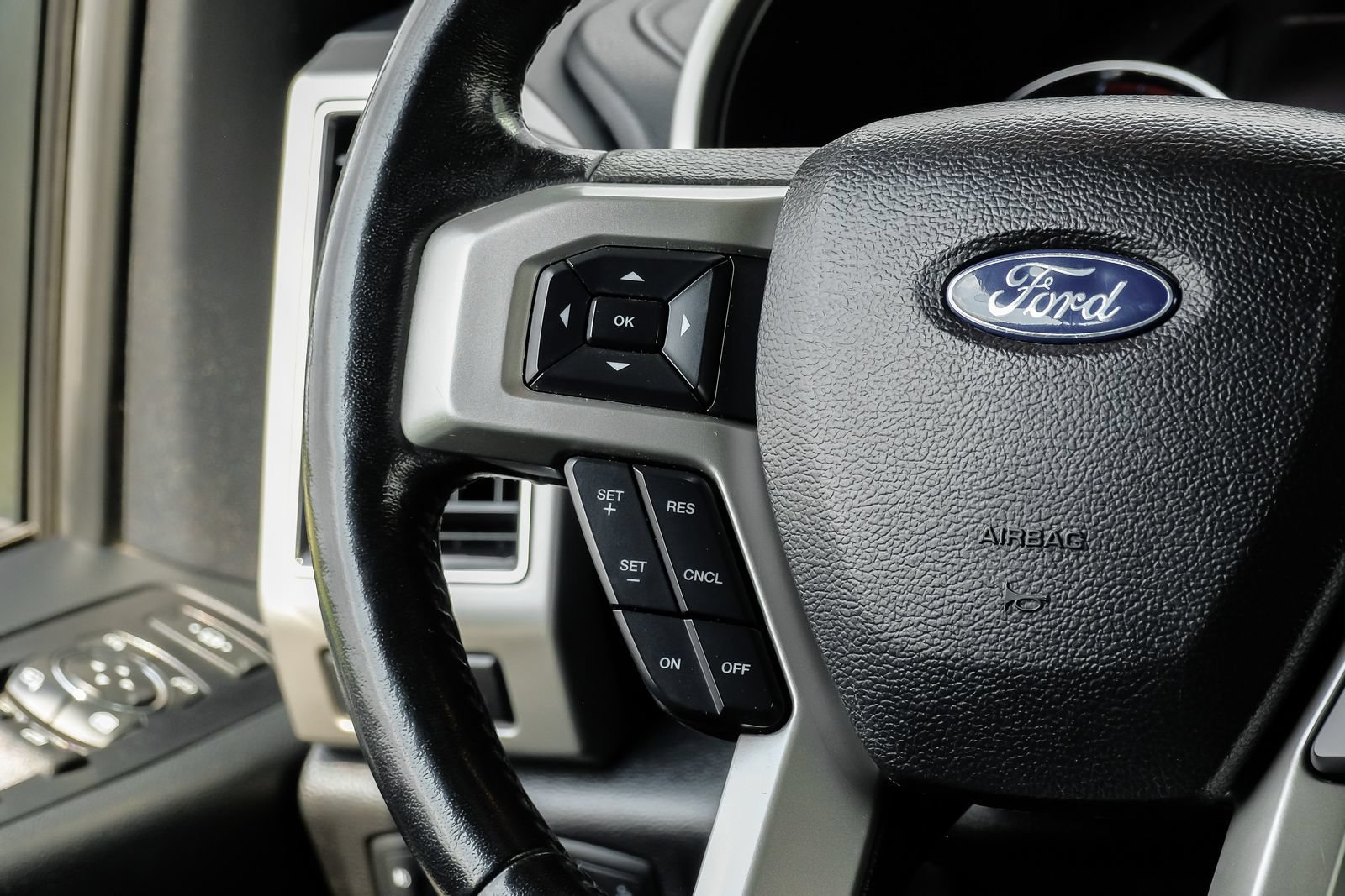 Used 2021 Ford F250 Lariat AWD/4WD image 19