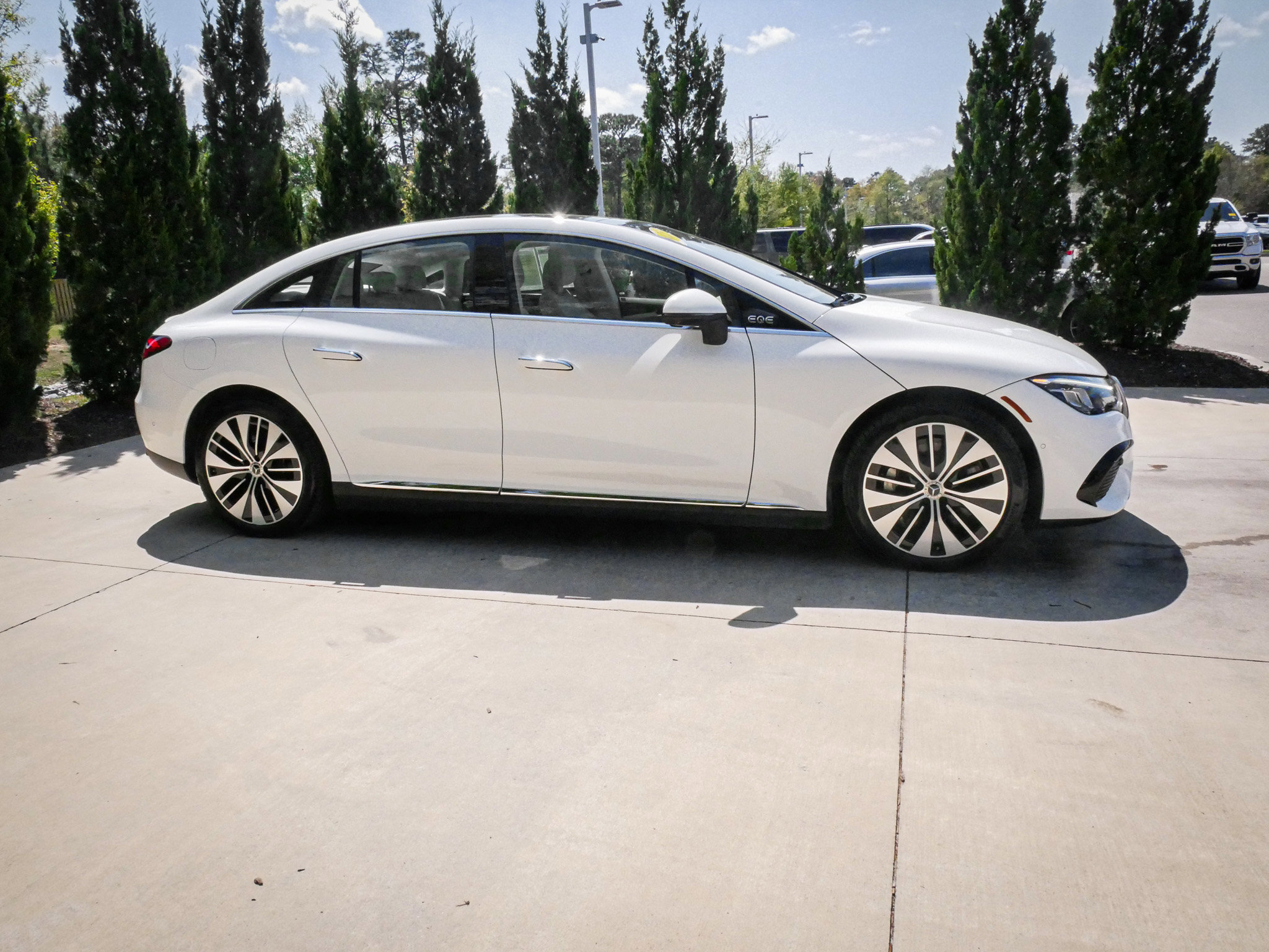 Used 2023 Mercedes-Benz EQE 350+ 4MATIC Sedan image 11