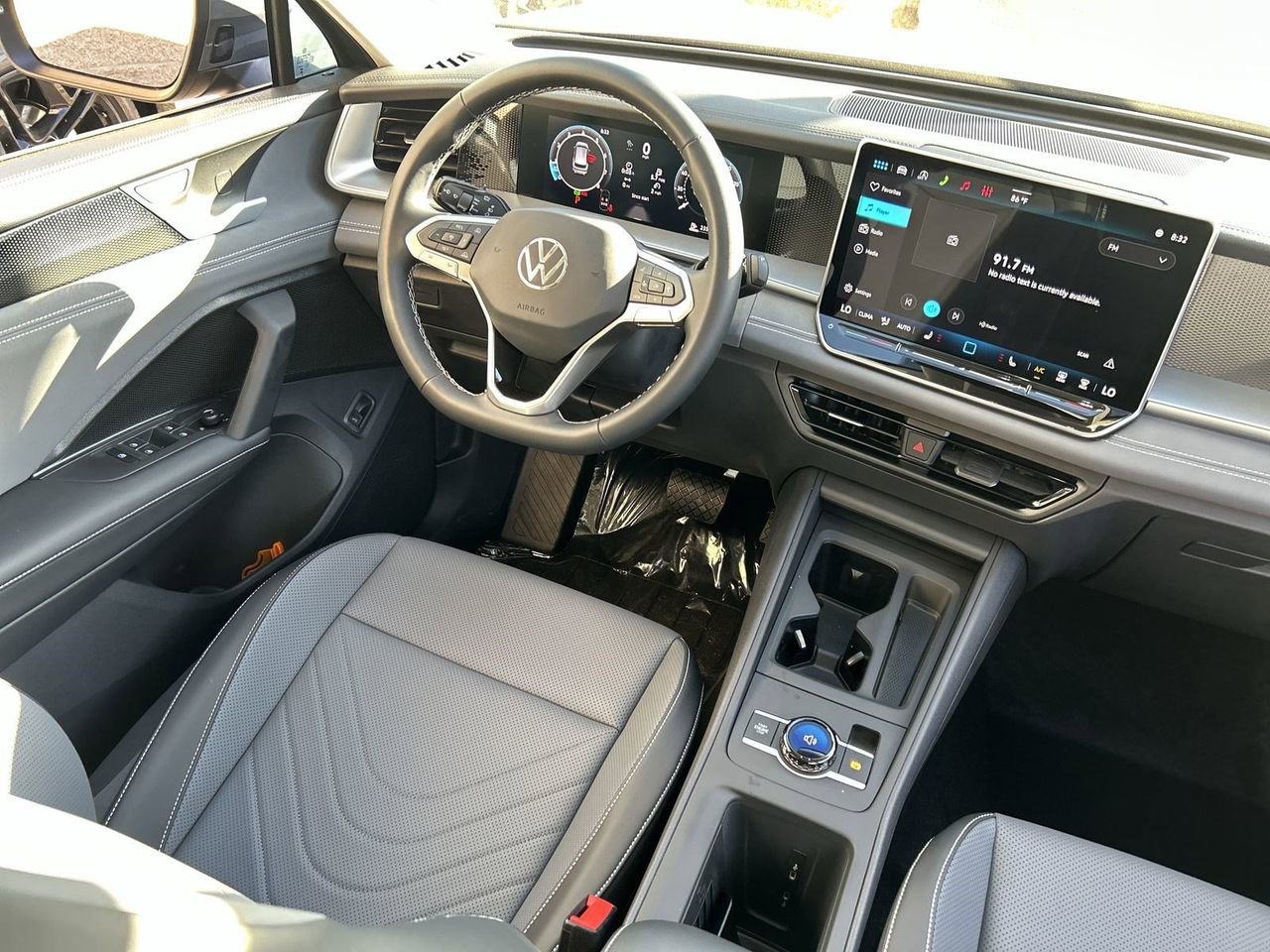 New 2026 Volkswagen Tiguan SE image 10