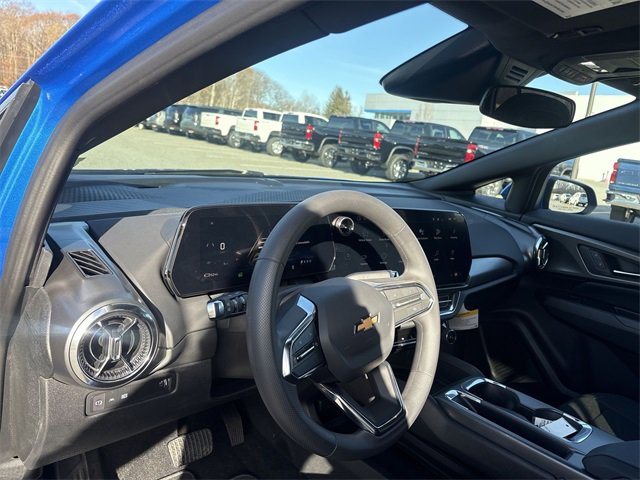 New 2026 Chevrolet Equinox EV LT image 10