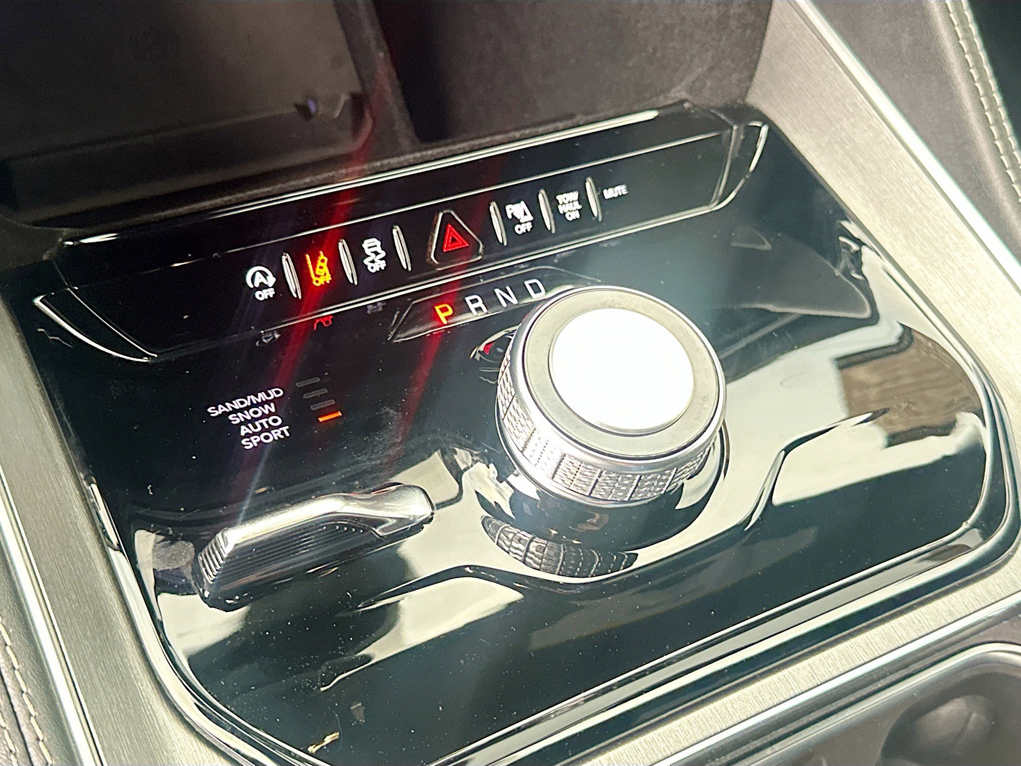 Used 2025 Jeep Wagoneer Series II image 17