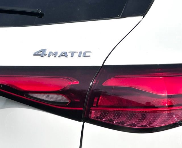 Certified 2026 Mercedes-Benz GLC 300 4MATIC image 13