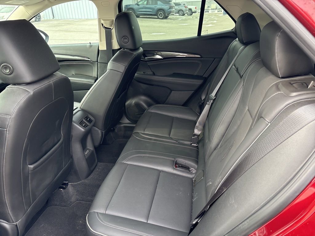 Used 2021 Buick Envision Essence w/ Sport Touring Package image 21