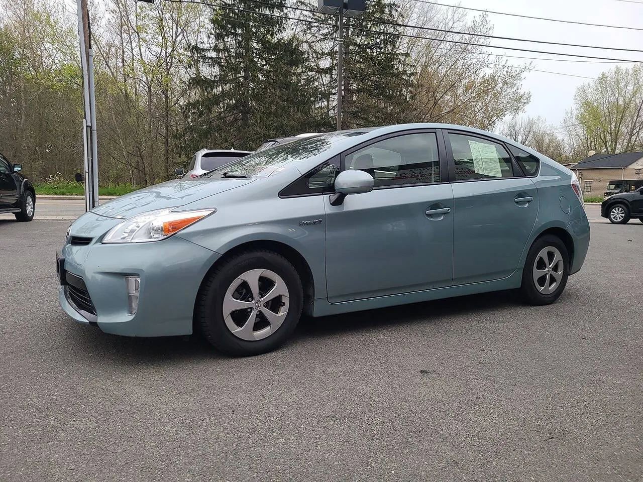 Used 2014 Toyota Prius Three w/ Solar Roof Package image 9