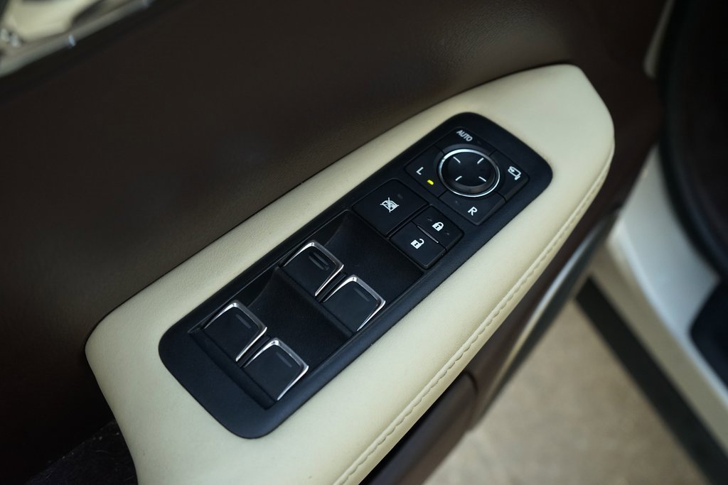 Used 2016 Lexus RX 450h AWD image 19