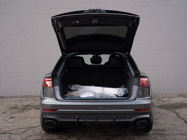 New 2026 Audi RS Q8 performance image 6