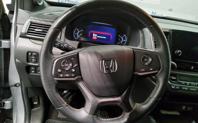 Used 2023 Honda Passport TrailSport image 29