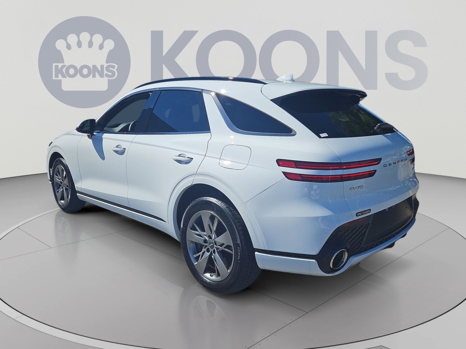 Used 2025 Genesis GV70 3.5T Sport AWD/4WD image 4